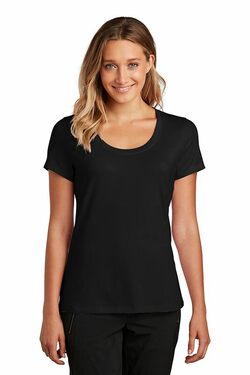 District  Women's Flex Scoop Neck Tee